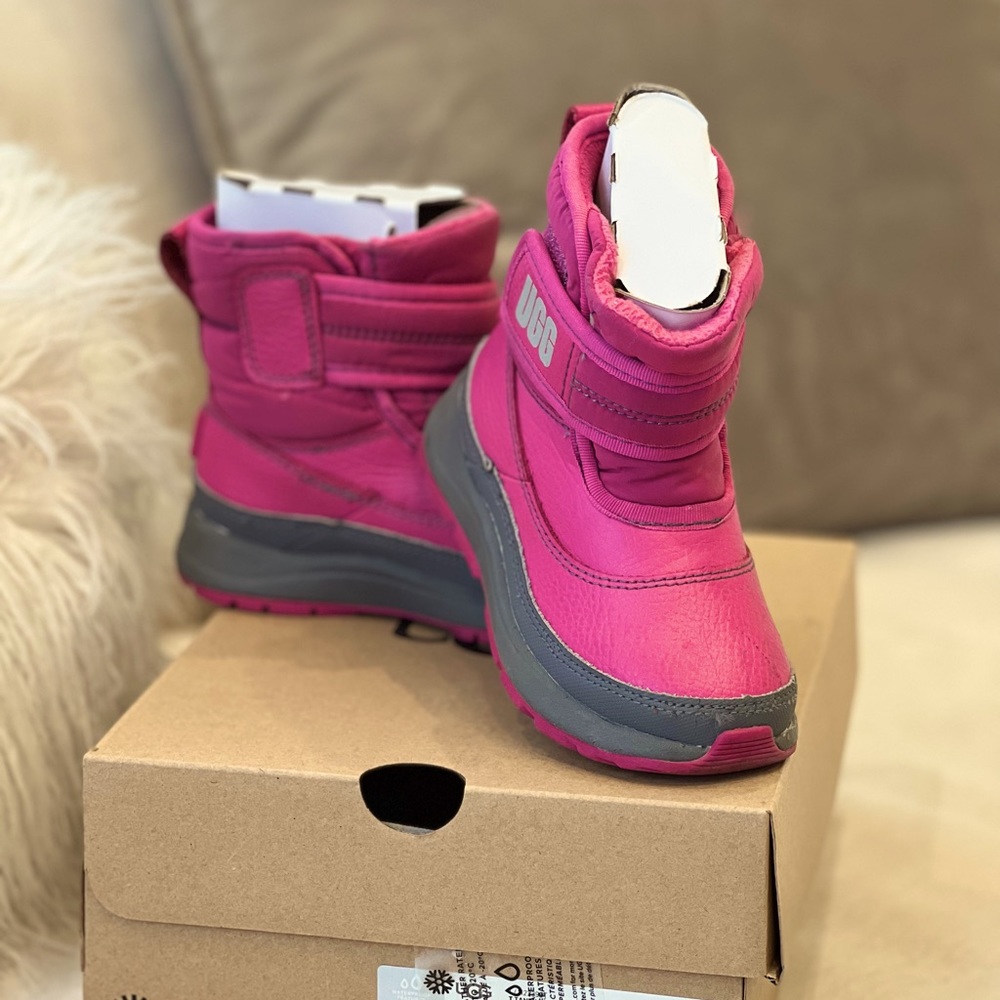 UGG Australia Kid's  Winter Waterproof Pink Ankle Boots Shoes Size 8